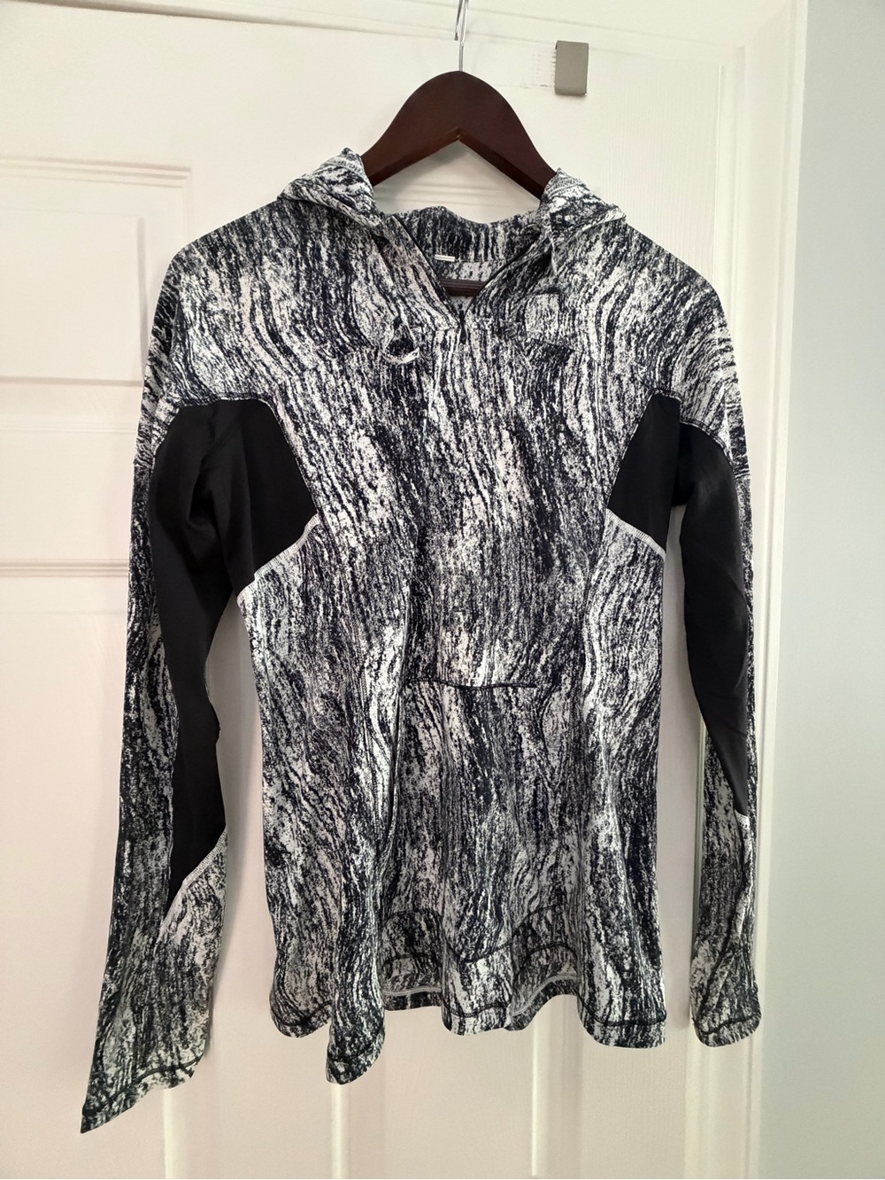 Lululemon Black & White Marbled light runner quarter zip Hoodie